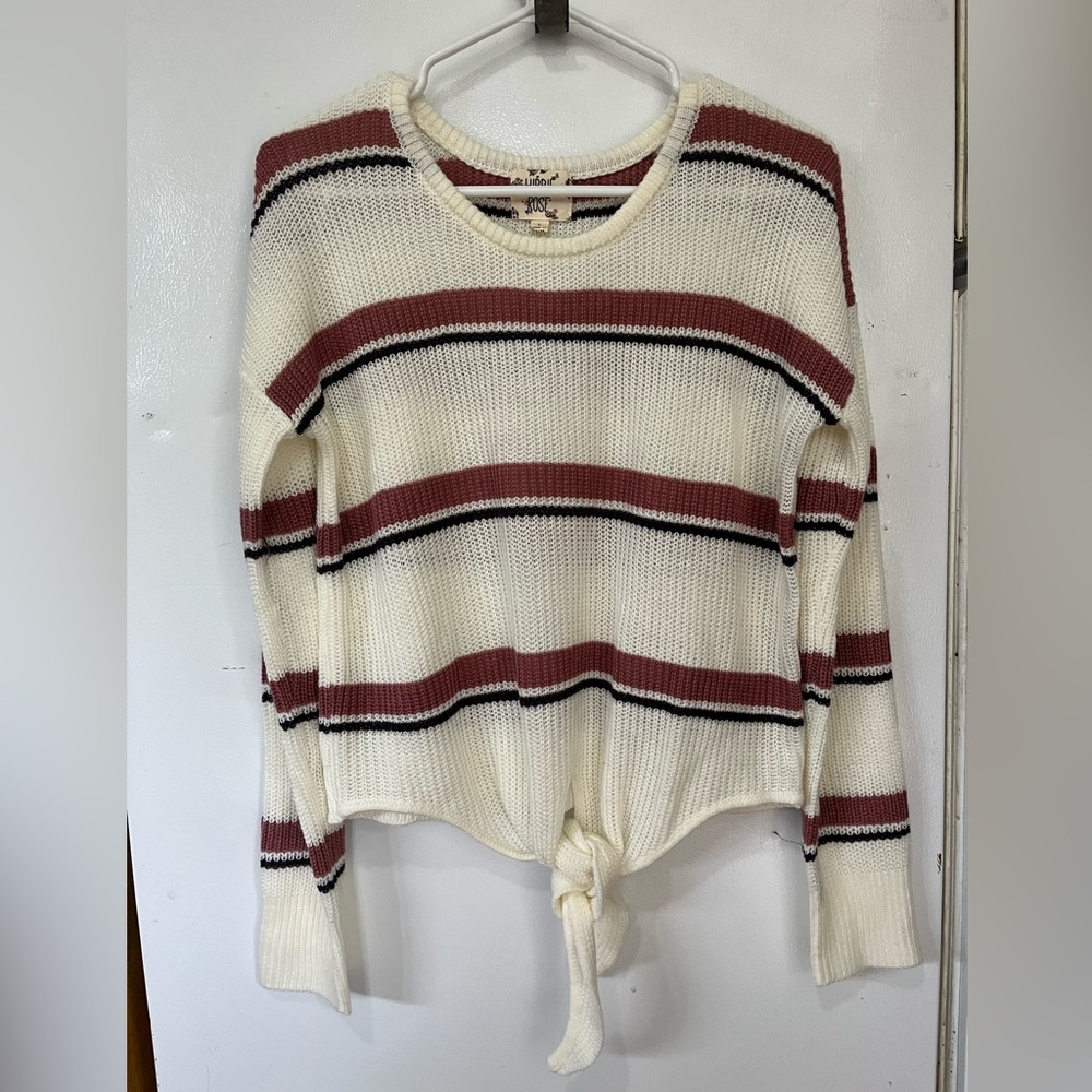 - HIPPIE ROSE Stripped Knit Crop Sweter Sz L